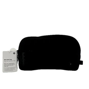 New Lululemon Everywhere Mini Belt Bag Black Adjustable Crossbody Fanny Pack